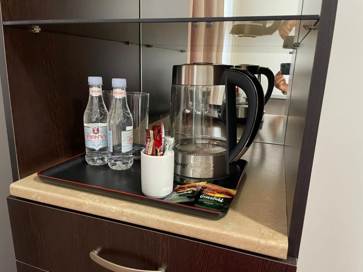 Anga Yerevan Hotel מראה חיצוני תמונה